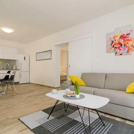 Apartment Petra