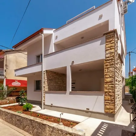 Petra Apartman Zára