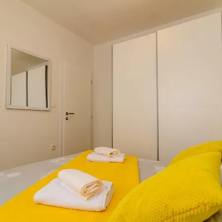 Petra Apartman *